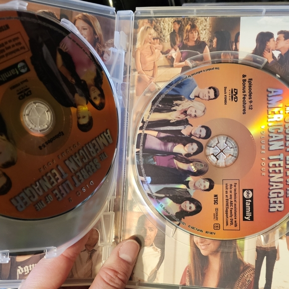 Seasons 1-6 secret life of an American teenager DVD set - Picture 7 of 13